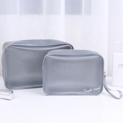 Wholesales Waterproof Minimalist PVC Cosmetic Bag Clear Zipper Makeup Bag Frosted OEM Customized Logo Transparent Toiletry Bag