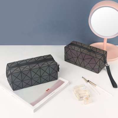 New Geometric Hologram Bags Women Handbags Wholesale PU Leather Cosmetic Bags With For Makeup Storage